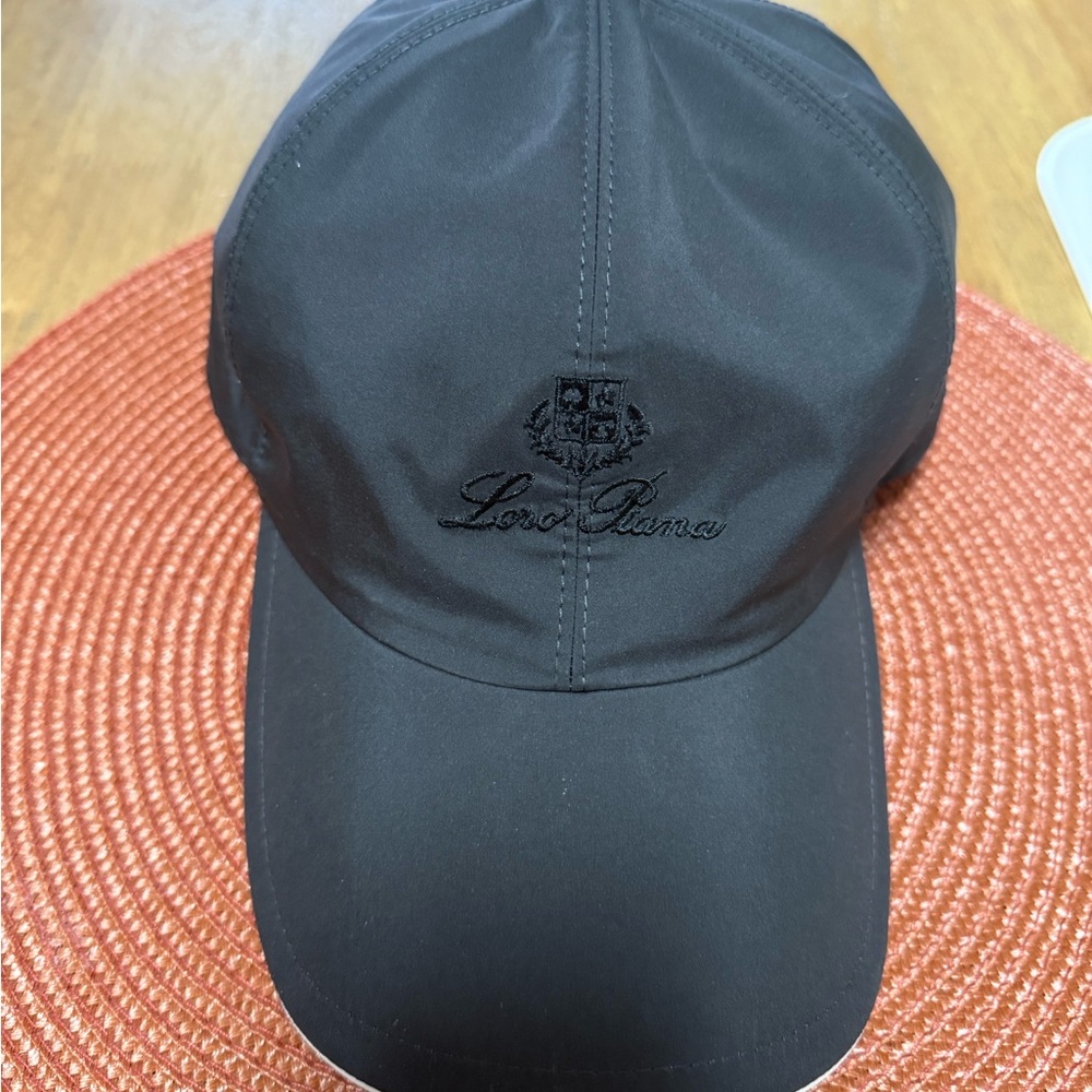 Loro Piana Black Cap
